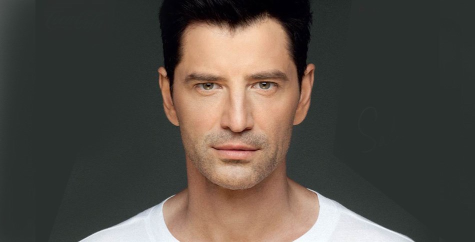 Σαρώνει στο Facebook το μήνυμα του Ρουβά για την Ημέρα της Γυναίκας- ΒΙΝΤΕΟ