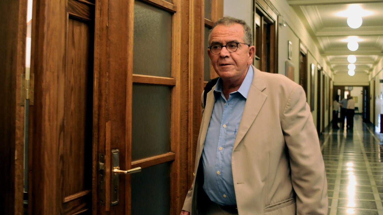 Αύξηση – πρόκληση άνω του 50% στον μισθό της διευθύντριας Υποδοχής Μεταναστών