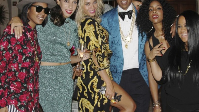 Η ομογενής σκηνοθέτρια της Beyonce και της Rihanna