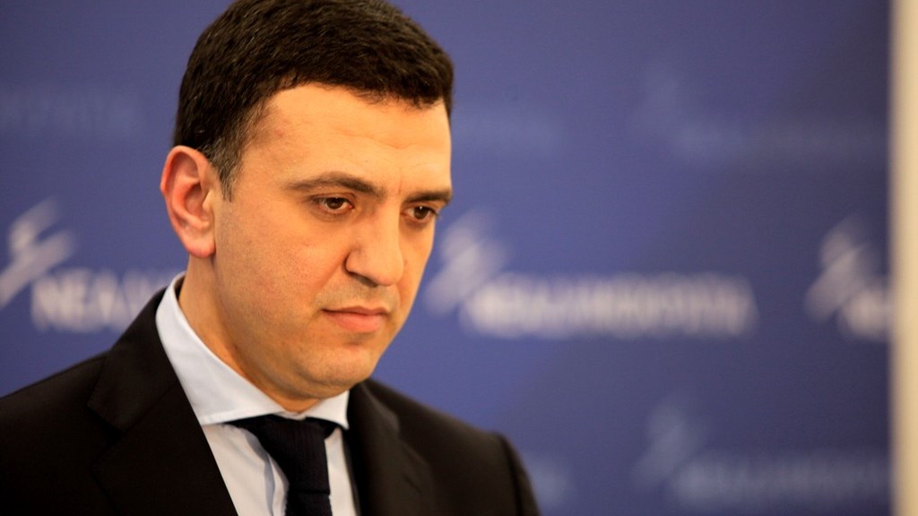 Ο Κικίλιας ζητά την άμεση παραίτηση του Διευθύνοντα Συμβούλου του ΔΕΣΦΑ