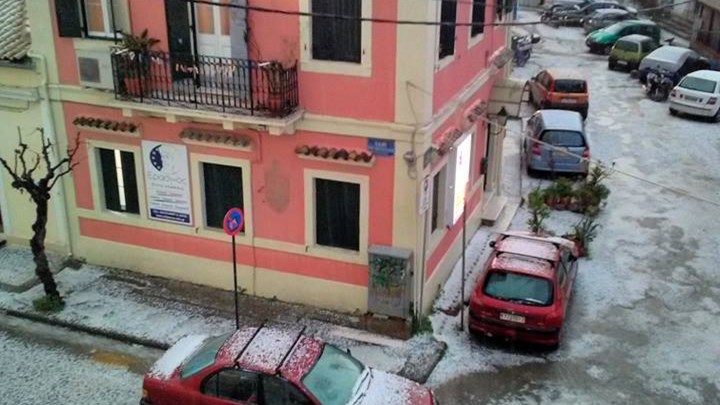 Έντονη χαλαζόπτωση στην Κέρκυρα – ΦΩΤΟ