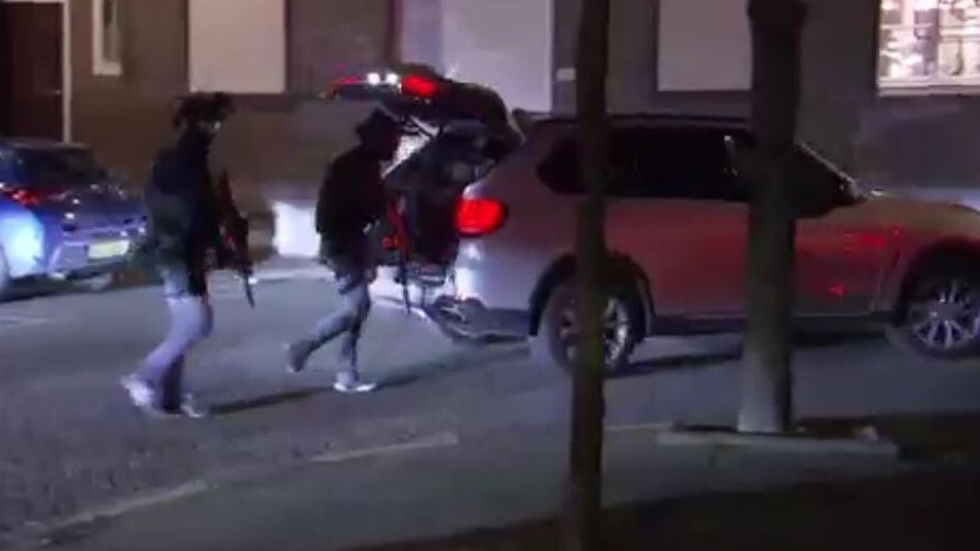 Θρίλερ στο Ρότερνταμ – Σε εξέλιξη, σύμφωνα με ολλανδικά ΜΜΕ, επιχείρηση για τη σύλληψη της υπουργού της Τουρκίας