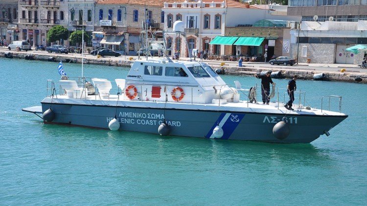 Αποβιβάστηκαν στις Οινούσσες και ζήτησαν πολιτικό άσυλο