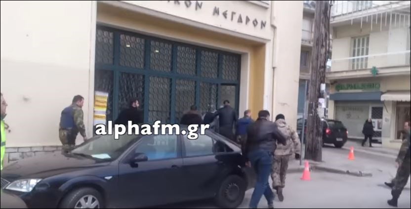 Ολοκληρώθηκε η απολογία του ειδικού φρουρού – Κρίθηκε προφυλακιστέος – ΤΩΡΑ