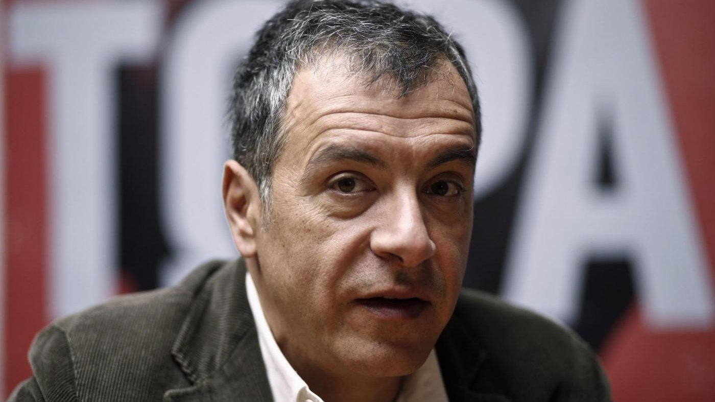 Ο Θεοδωράκης για τον Σκουρλέτη: Διαπραγματεύτηκαν μόνοι τους, ας ψηφίσουν και μόνοι τους