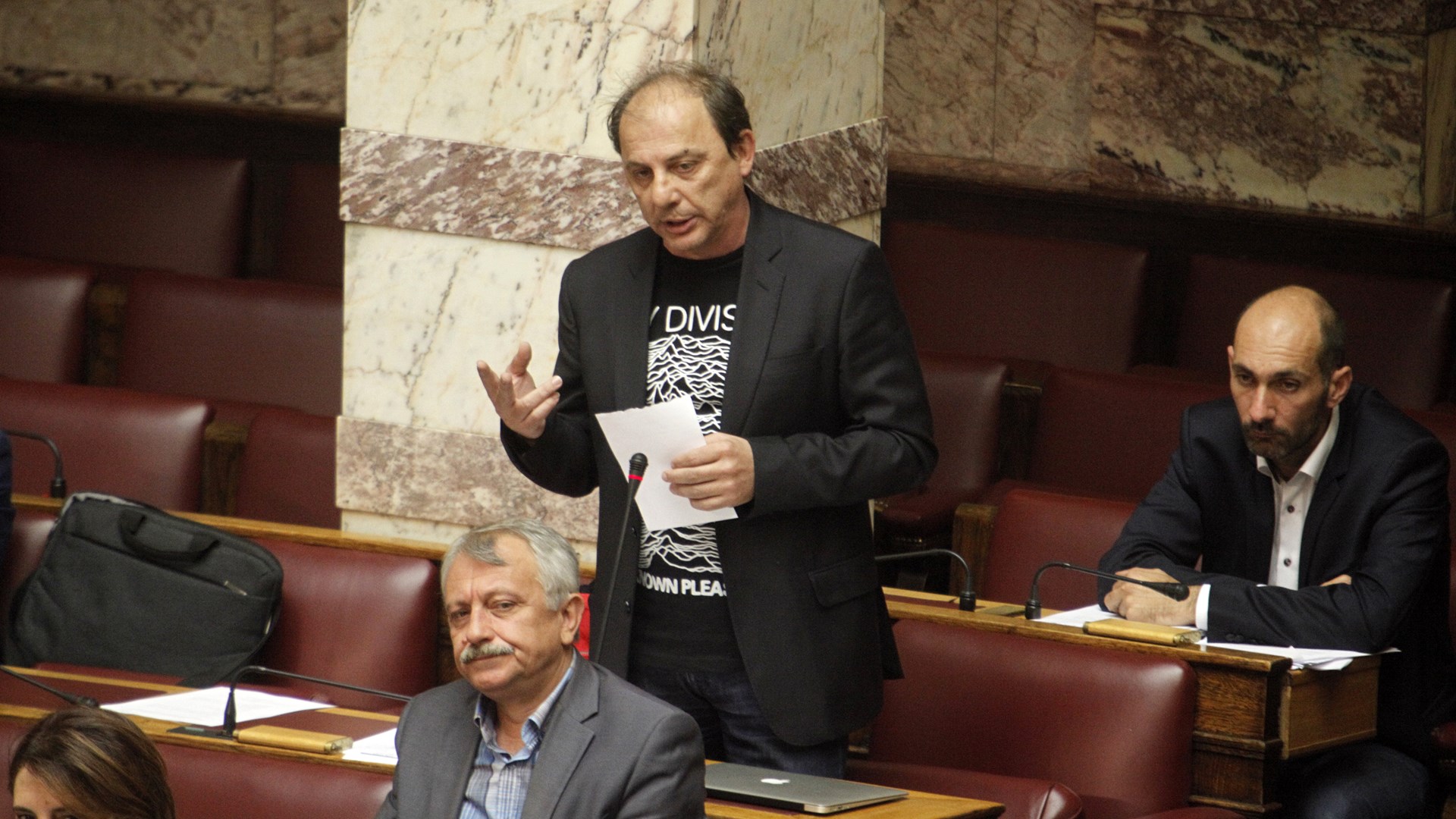 Βουλευτής του ΣΥΡΙΖΑ για την εκκένωση καταλήψεων: Αυτό είναι καταστολή