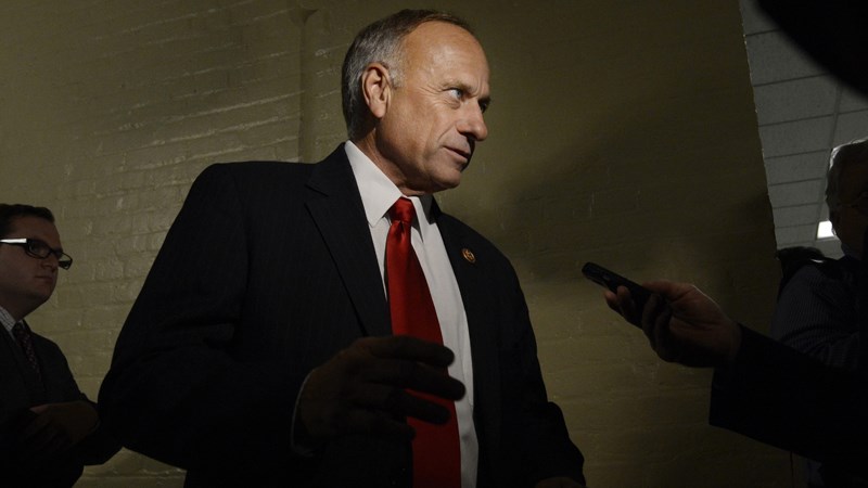 ΗΠΑ: Αντιδράσεις για τις δηλώσεις Ρεπουμπλικανού βουλευτή περί μετανάστευσης και γεννήσεων