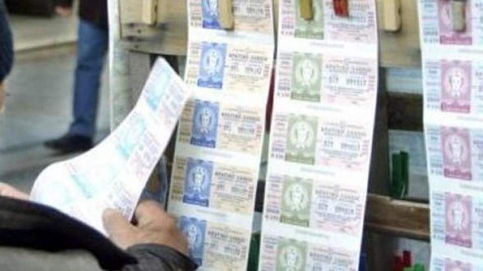 Λαχειοπώλης βρήκε πορτοφόλι με 1.200 ευρώ και το παρέδωσε στην Αστυνομία