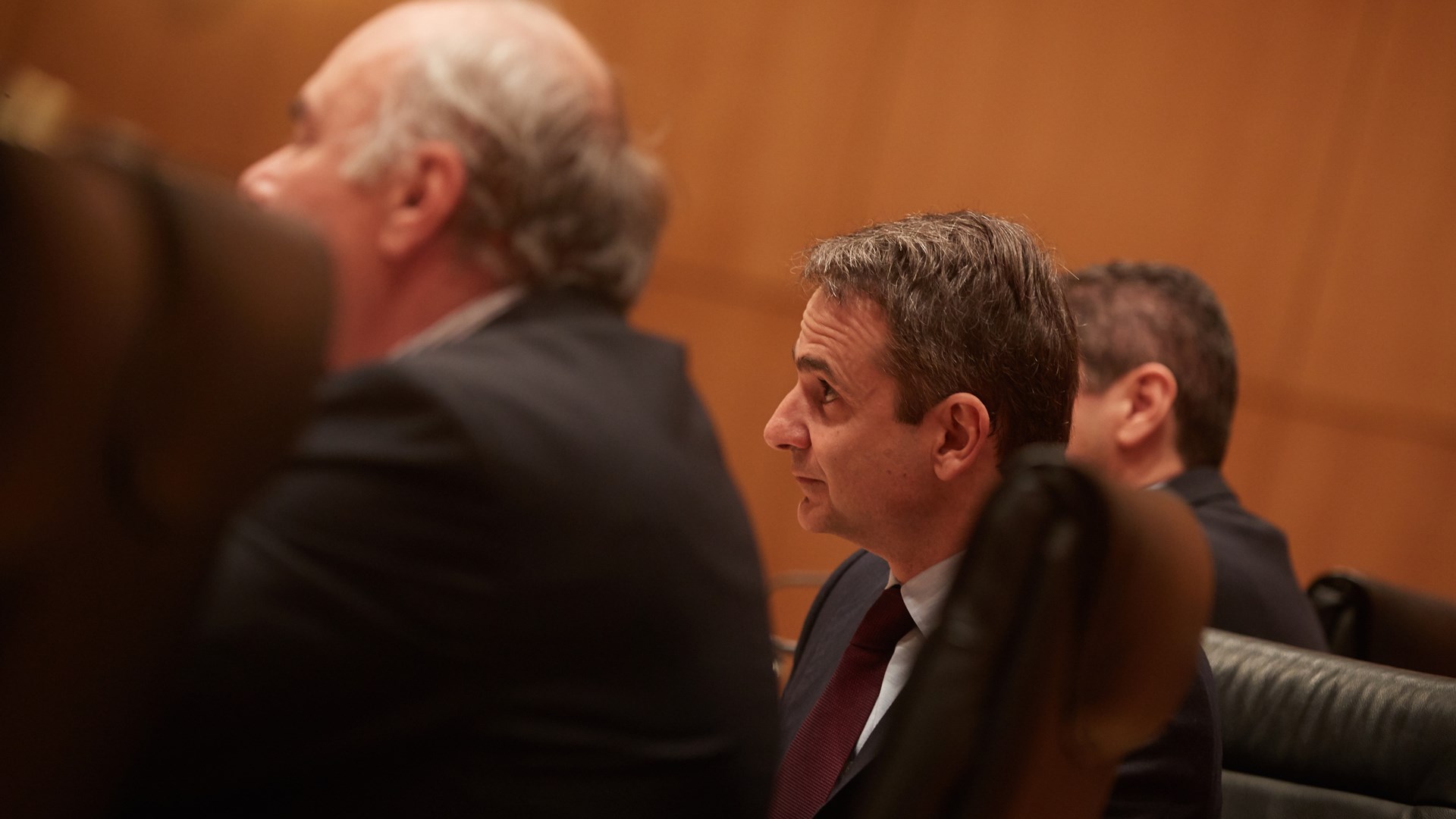 Μητσοτάκης: Βρέχει λεφτά κι εμείς κρατάμε ομπρέλα