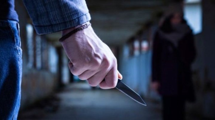 Τι λέει o πατέρας της 13χρονης που δέχθηκε επίθεση από άγνωστο στη Λαμία – ΒΙΝΤΕΟ