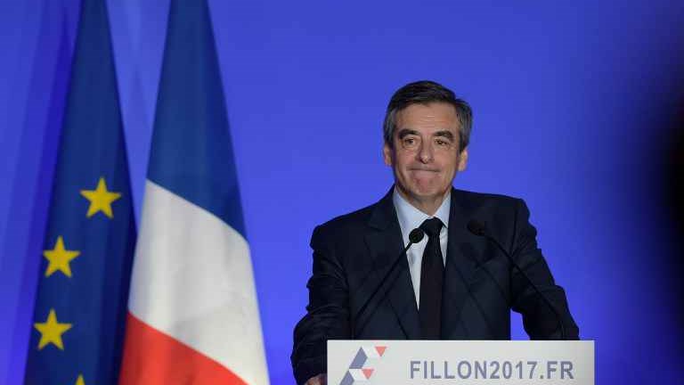 Στο εδώλιο του κατηγορούμενου και επίσημα ο Φιγιόν