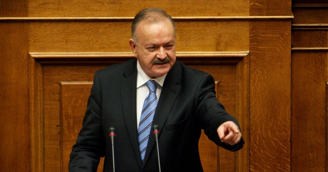 Ο Σταμάτης κατηγορεί τον Κατρούγκαλο για «επικίνδυνη επιπολαιότητα»