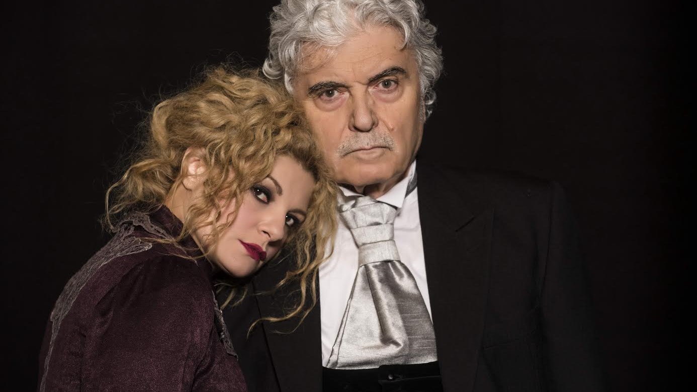 Οι πρώτες πόζες από το «Φως του γκαζιού»