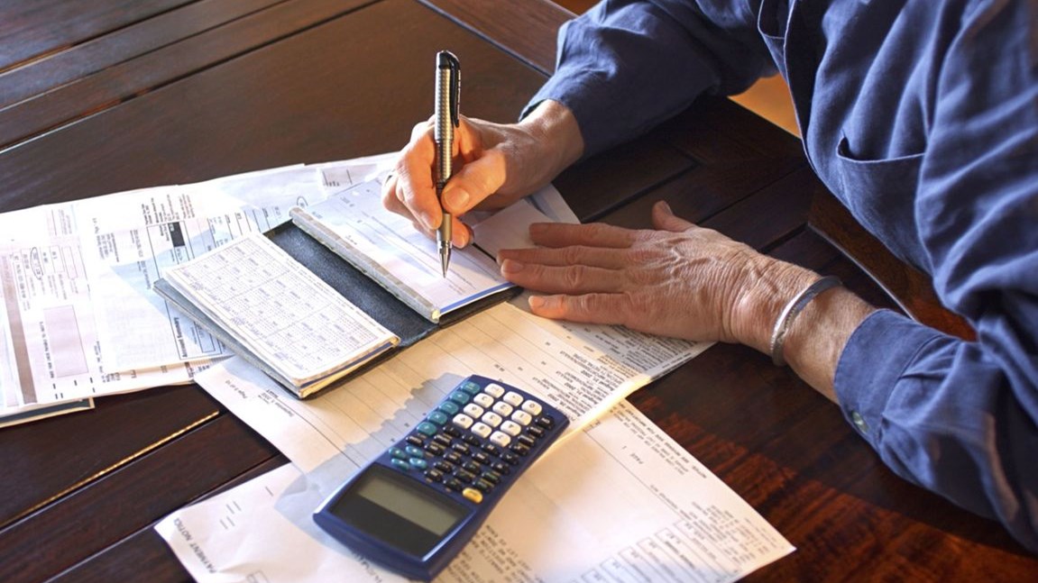 Αυτά είναι τα δικαιολογητικά για να γλιτώσετε από έξτρα φόρους