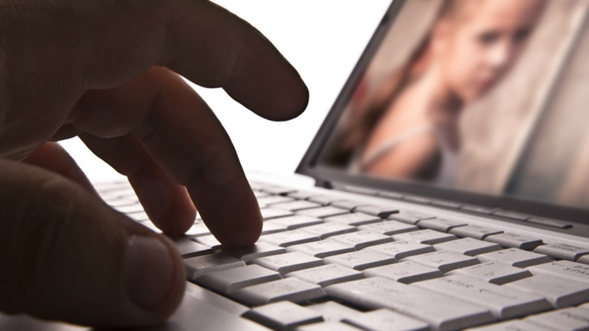 Συνελήφθη 23χρονος για διακίνηση πορνογραφικού υλικού ανηλίκων στο ίντερνετ