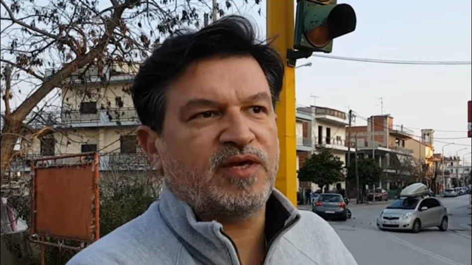 Τι δήλωσε ο οδηγός που απέφυγε τη σύγκρουση στη Λαμία – ΒΙΝΤΕΟ