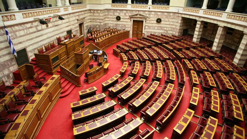 Επερώτηση 22 βουλευτών στην Αχτσιόγλου για το αλαλούμ με τον ΕΦΚΑ