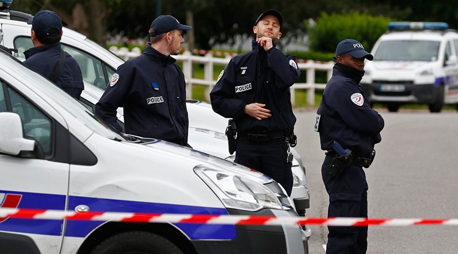 Συνελήφθη άνδρας για την επίθεση σε λύκειο της Γαλλίας – ΤΩΡΑ