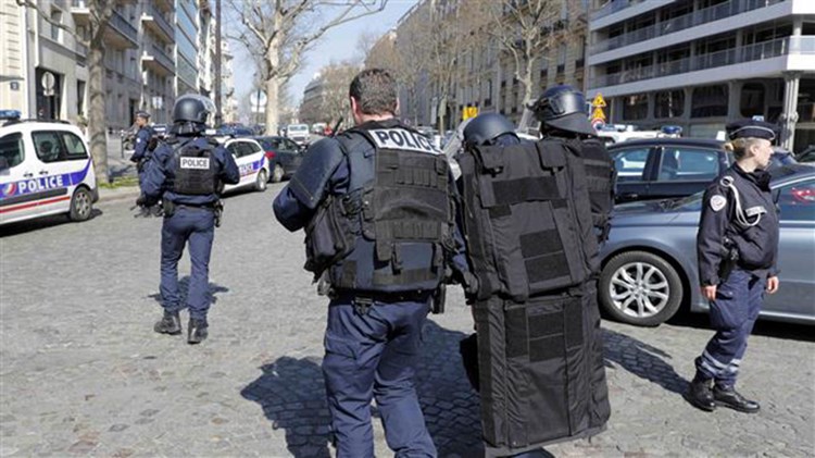 Γαλλική αστυνομία: Δεν ξέρουμε αν το δέμα στα γραφεία του ΔΝΤ στάλθηκε από την Ελλάδα