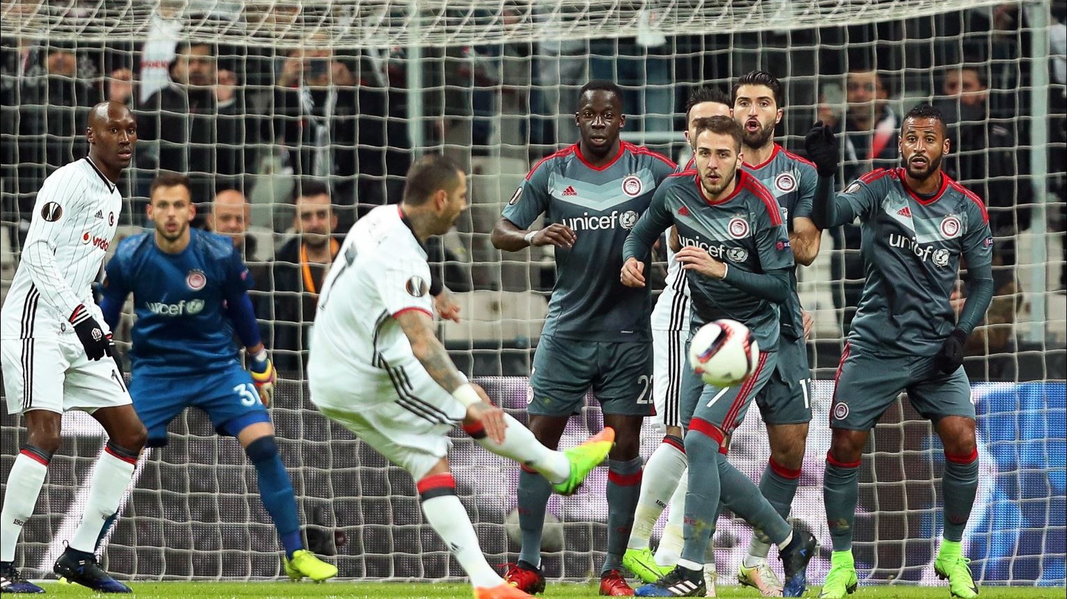 Μπεσίκτας – Ολυμπιακός 2-1 (ΗΜ.)