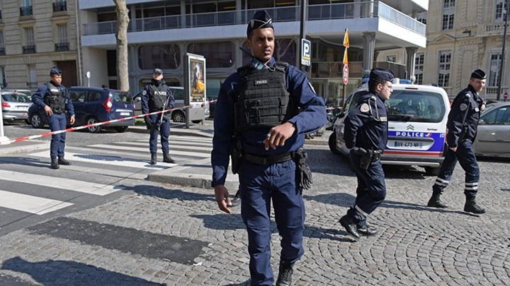 Ο γερμανικός Τύπος για τα πακέτα – βόμβες σε Σόιμπλε και ΔΝΤ