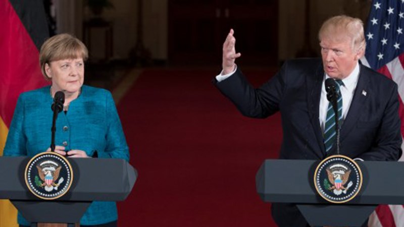 Η πρώτη συνάντηση Τραμπ – Μέρκελ: Συμφώνησαν ότι διαφωνούν – ΒΙΝΤΕΟ – ΦΩΤΟ