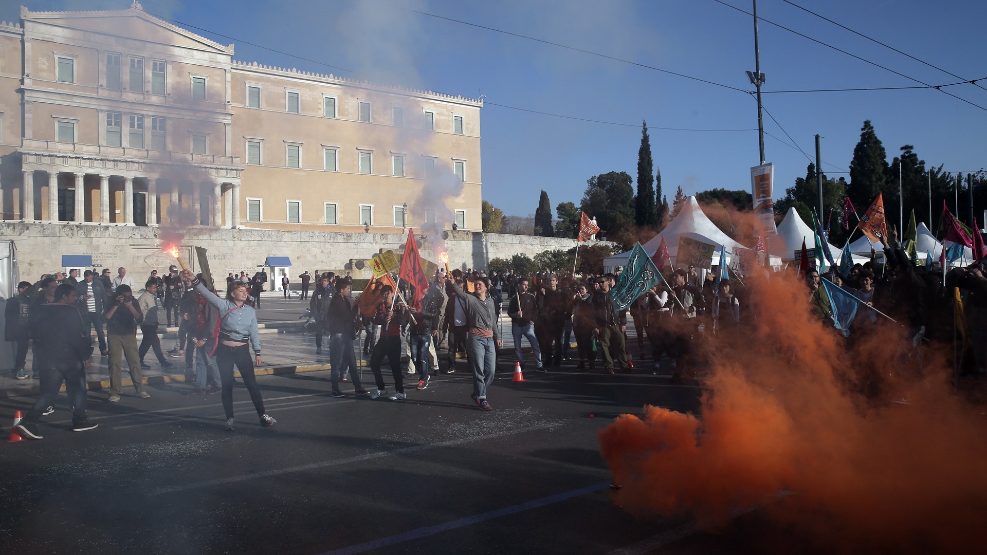 Ολοκληρώθηκε το μαζικό αντιρατσιστικό συλλαλητήριο – ΦΩΤΟ