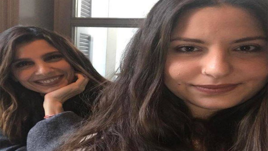 Η σέλφι της Πόπης Τσαπανίδου με την όμορφη κόρη της – ΦΩΤΟ