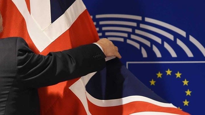 Αντίστροφη μέτρηση για το Brexit – Πότε αρχίζει η διαδικασία