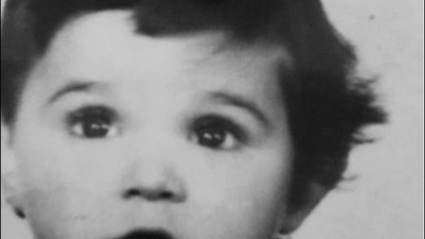 Αναγνωρίζετε το αγοράκι της φωτογραφίας; – Σήμερα είναι πασίγνωστος ηθοποιός