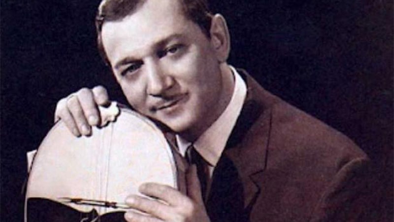 Σαν σήμερα γεννήθηκε και «έφυγε» ο βιρτουόζος του μπουζουκιού, Μανώλης Χιώτης