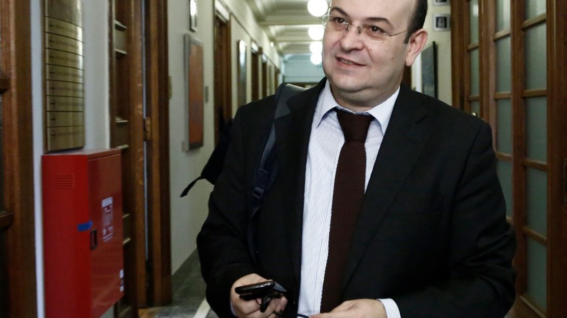 Έρχεται μείωση φορολογικών συντελεστών για φυσικά πρόσωπα και επιχειρήσεις;