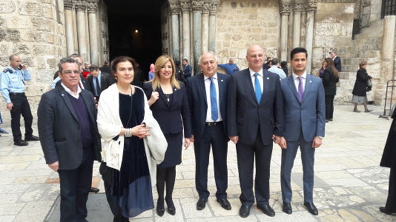 Γεννηματά: Ο Πανάγιος Τάφος είναι ένα μνημείο ζωής – ΦΩΤΟ