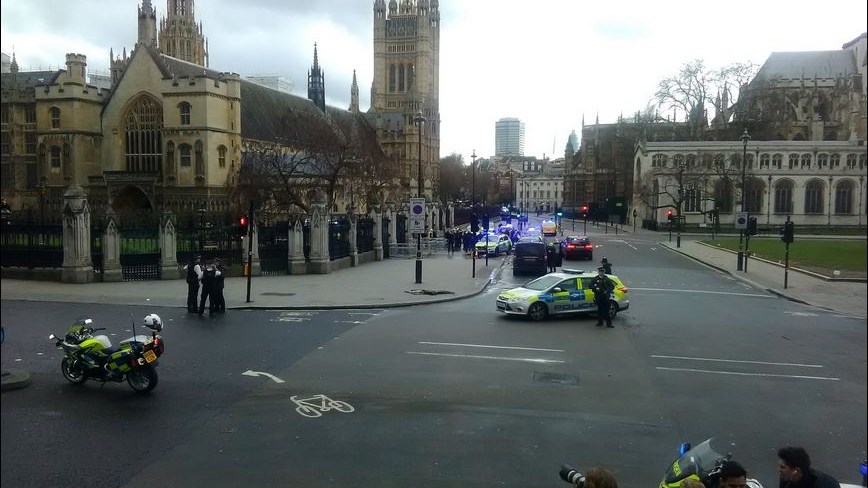 Βίντεο από το βρετανικό κοινοβούλιο μετά την επίθεση
