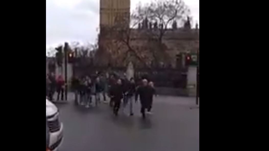 Βίντεο ντοκουμέντο – Η στιγμή της επίθεσης στο Λονδίνο