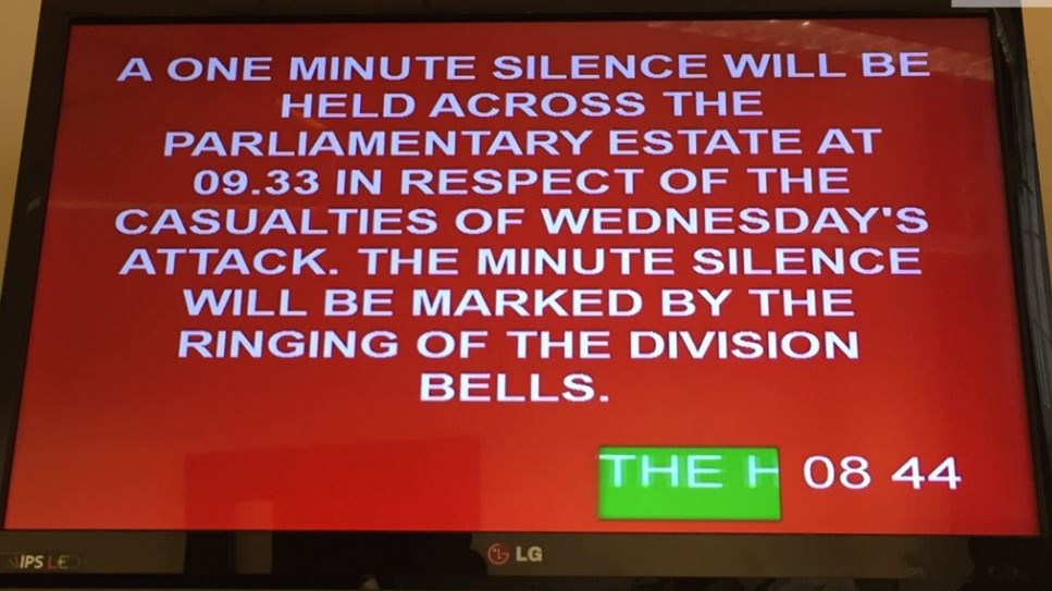 Ενός λεπτού σιγή στο Βρετανικό Κοινοβούλιο – ΦΩΤΟ