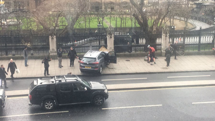 Νέα στοιχεία για το αυτοκίνητο του δράστη στο Λονδίνο – ΤΩΡΑ