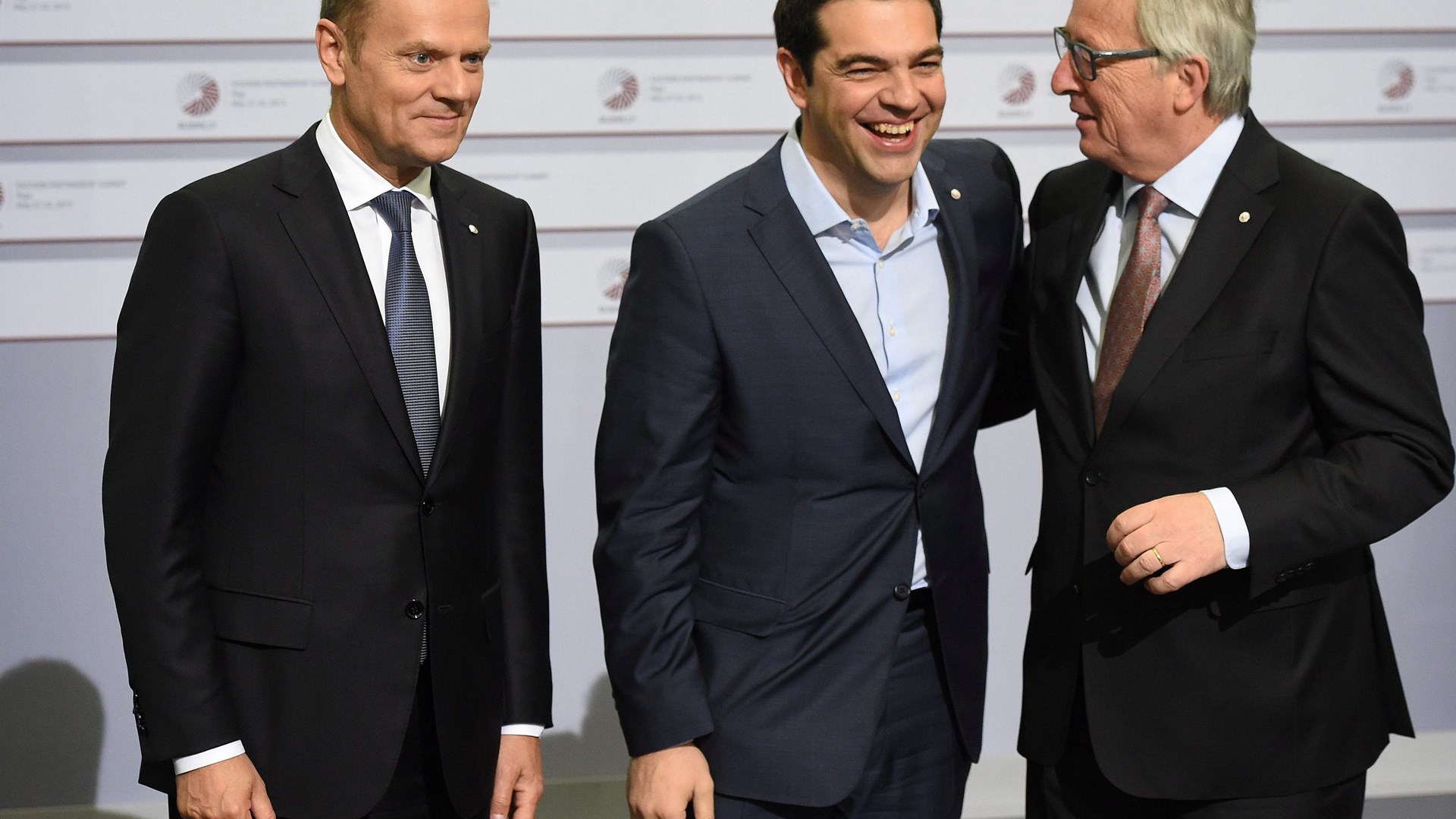 Επιστολή Τσίπρα σε Γιούνκερ και Τουσκ για τα εργασιακά