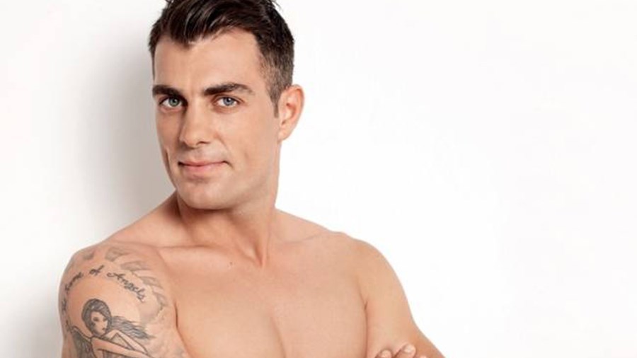 Όταν ο Χανταμπάκης από το Survivor πόζαρε… ολόγυμνος – ΒΙΝΤΕΟ