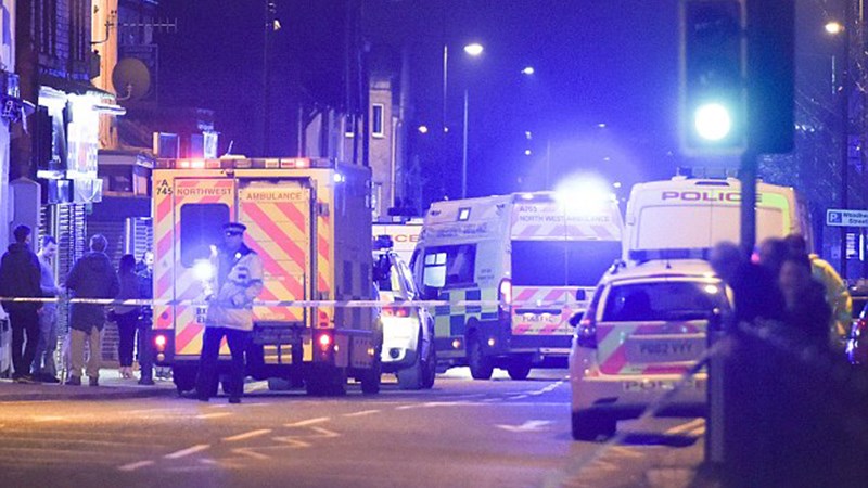 Αυξάνεται ο αριθμός των τραυματιών από την έκρηξη στο Μέρσεϊσαϊντ – ΤΩΡΑ