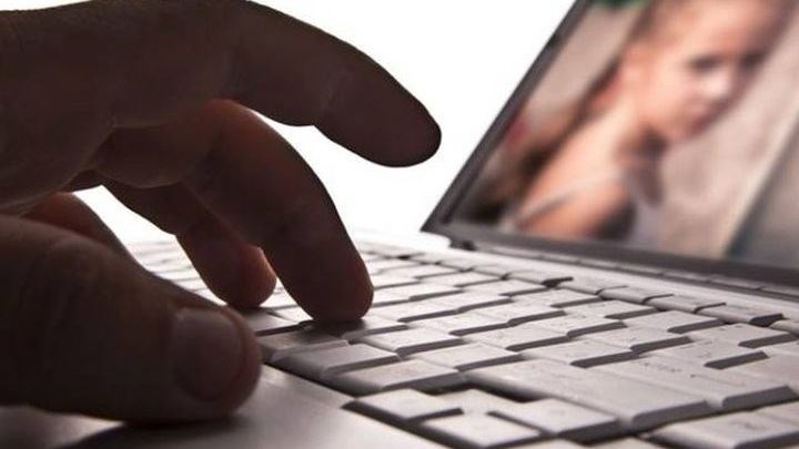 Δικογραφία σε βάρος 17χρονου για πορνογραφία ανηλίκων μέσω διαδικτύου