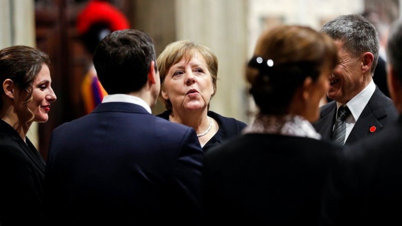 Το παράπονο της Άνγκελα Μέρκελ στην Μπέτυ Μπαζιάνα – ΦΩΤΟ