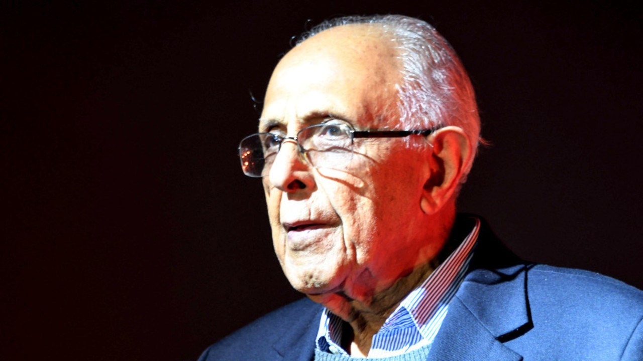 Πέθανε ο βετεράνος ακτιβιστής κατά του απαρτχάιντ Αχμέντ Κατράντα