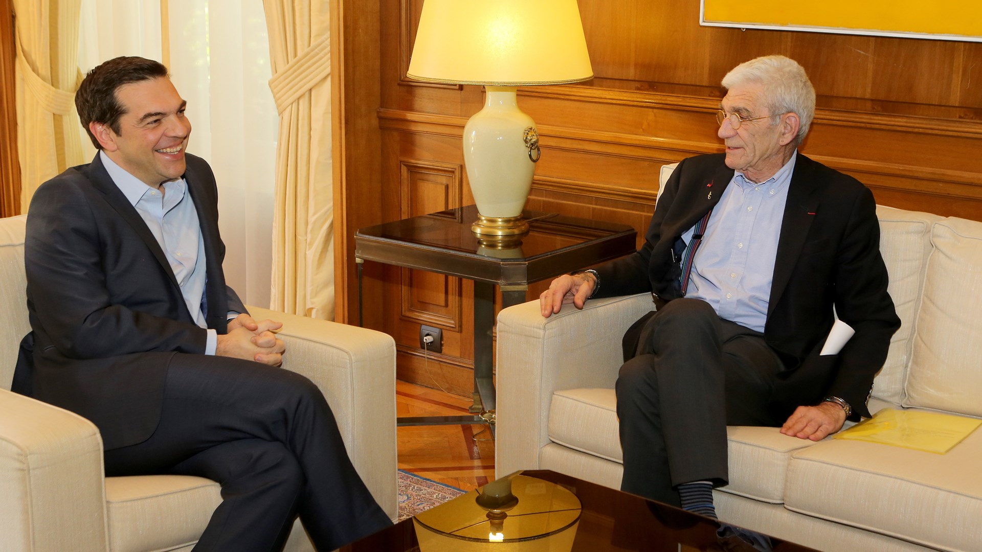 Tσίπρας σε Μπουτάρη: Όταν δεν πάει ο Μωάμεθ στο βουνό πάει το βουνό στον Μωάμεθ – BINTEO