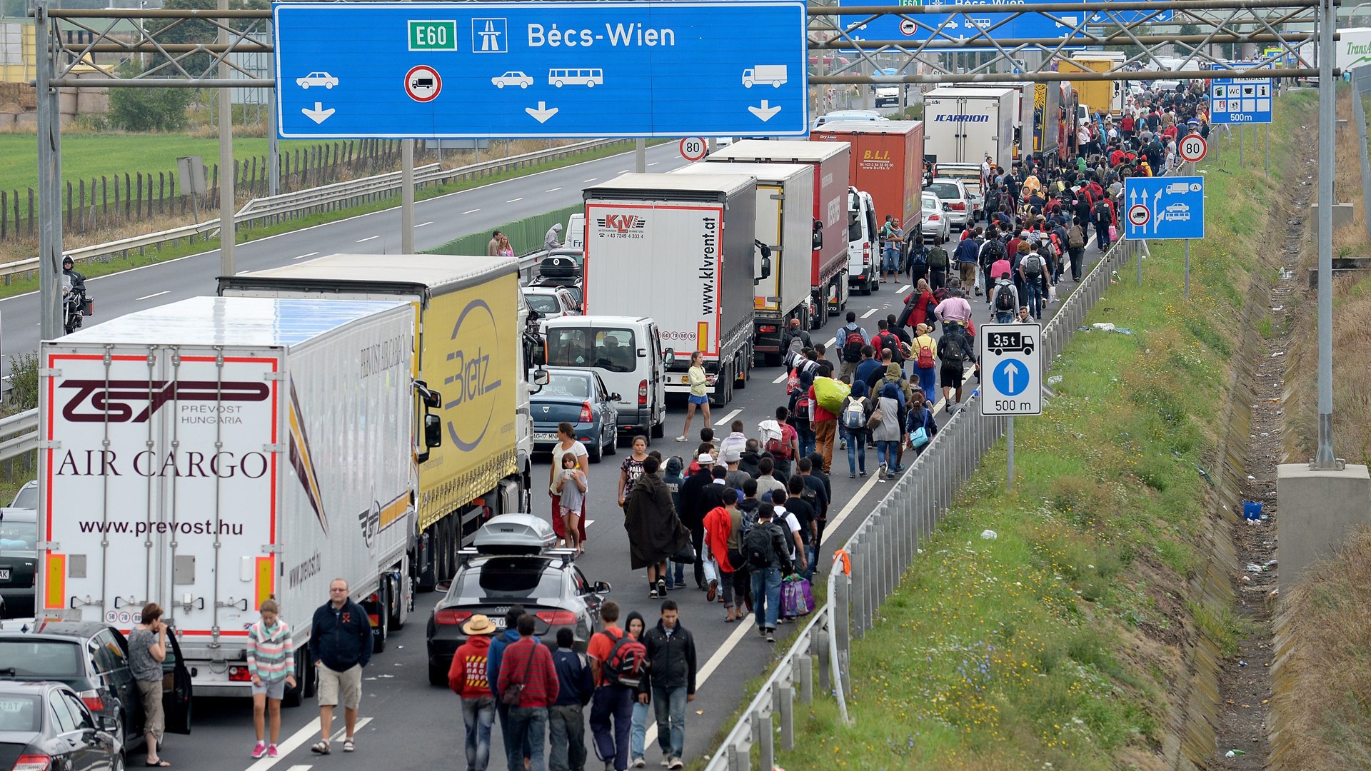 Tageszeitung: Η Αυστρία δεν επιθυμεί άλλους πρόσφυγες από Ελλάδα και Ιταλία