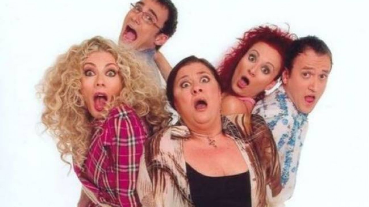 Τι σχέση έχει σήμερα η παρέα του “Παρά πέντε” – ΒΙΝΤΕΟ