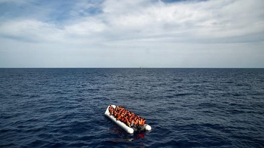 Νέο ναυάγιο στη Μεσόγειο – 146 πρόσφυγες αγνοούνται