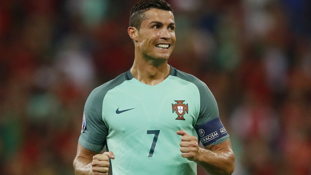 Η προτομή του Ρονάλντο … δεν είναι αυτός – ΦΩΤΟ