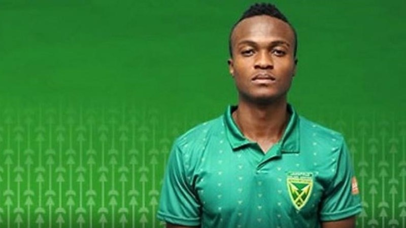 Ασύλληπτο – Τον απείλησαν με όπλο για να λύσει το συμβόλαιο του