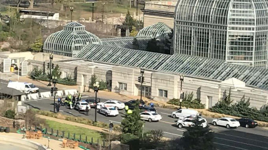 Δεν συνδέεται με την τρομοκρατία το περιστατικό στο Καπιτώλιο